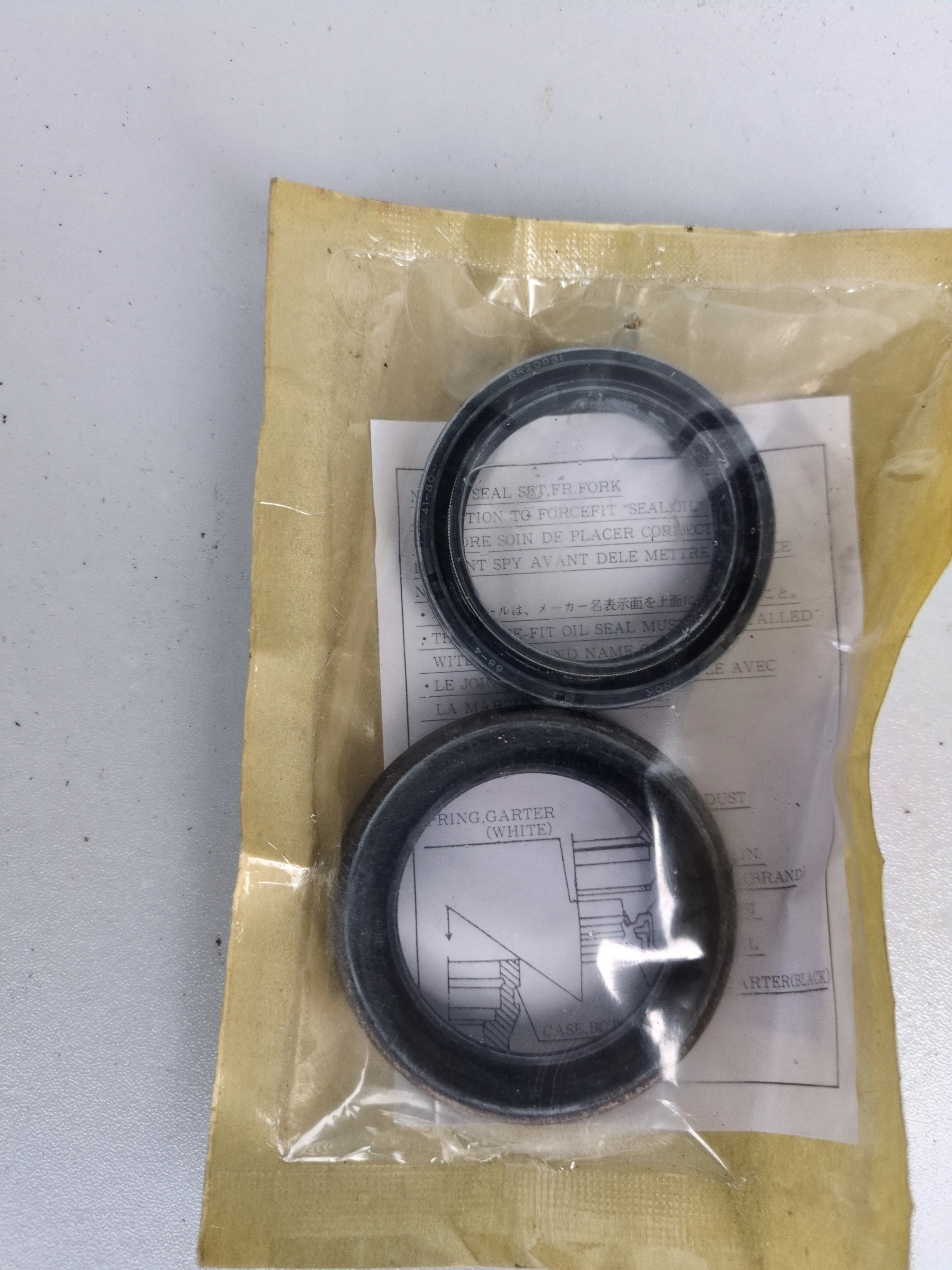 Honda Fork Oil Seal Set 51490-KZ3-J11 – Genuine Honda OEM – Made in Japan – NOS