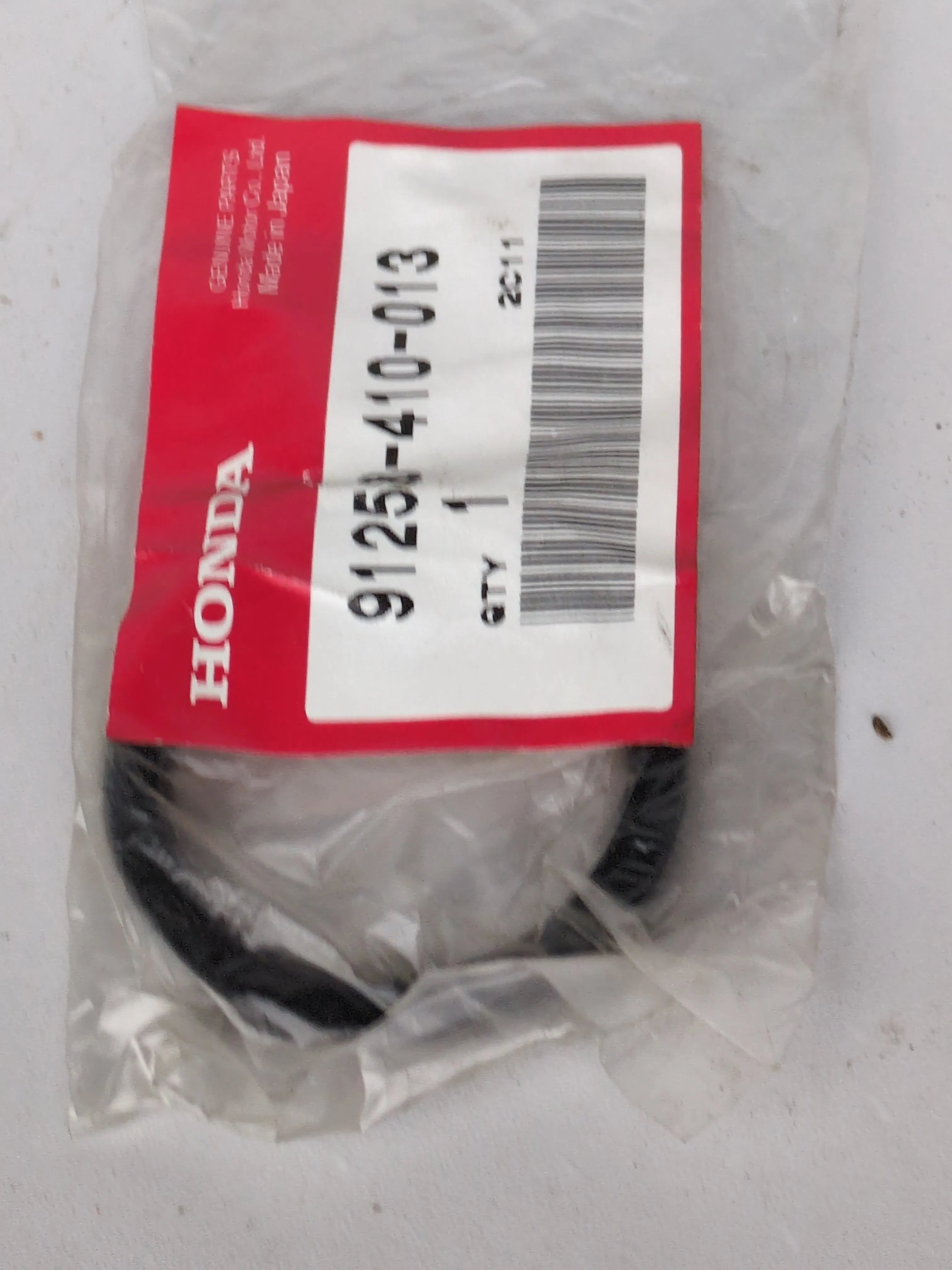 Honda Oil Seal 91251-410-013 | Crankshaft / Drive Shaft Seal | GL1000 GL1100 | Genuine OEM | NOS | Made in JapanHonda Oil Seal 91251-410-013