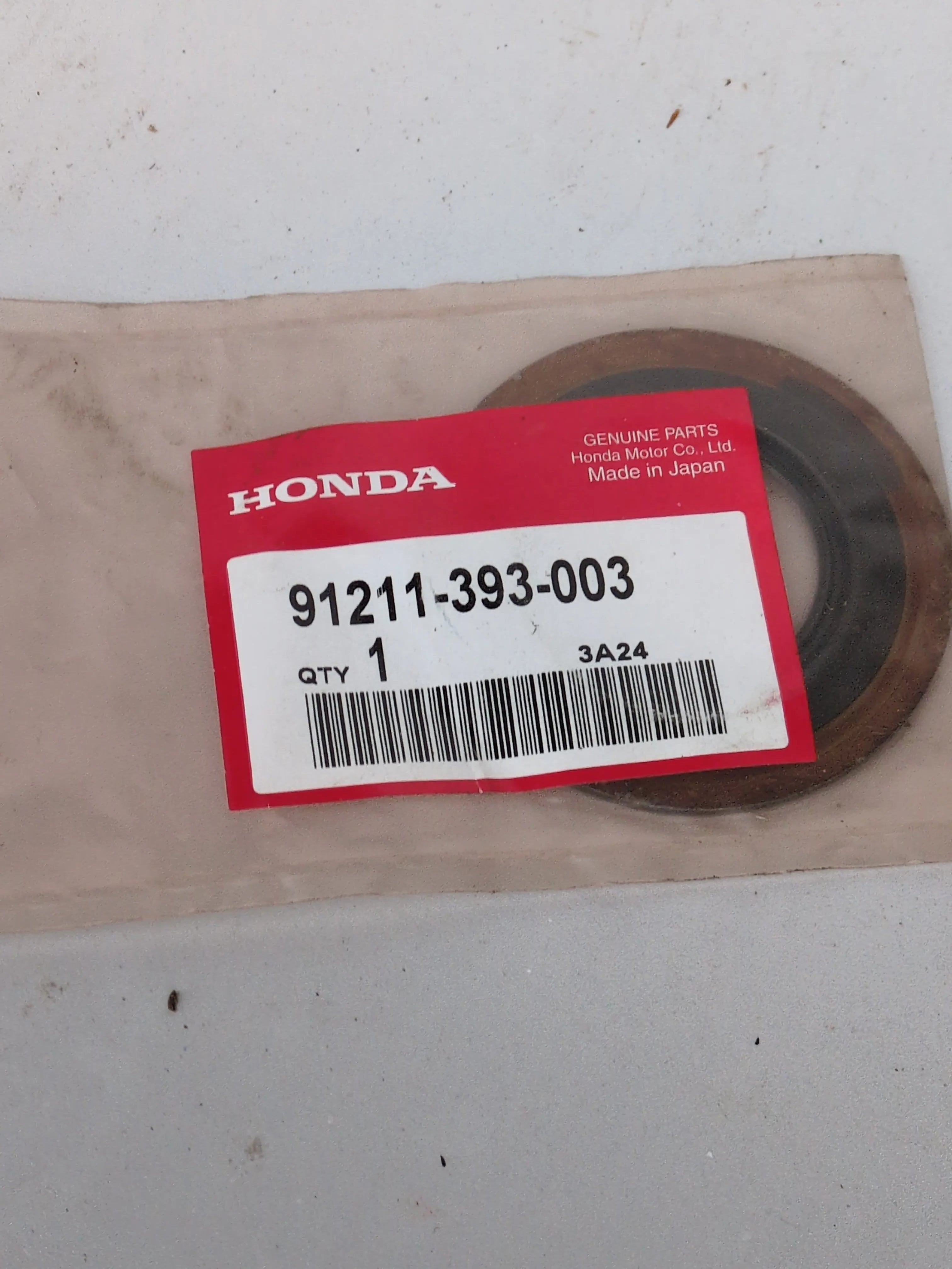 Honda Oil Seal 91211-393-003 | Crankshaft Oil Seal | CB350 CB360 CB450 | Genuine OEM | NOS | Made in Japan