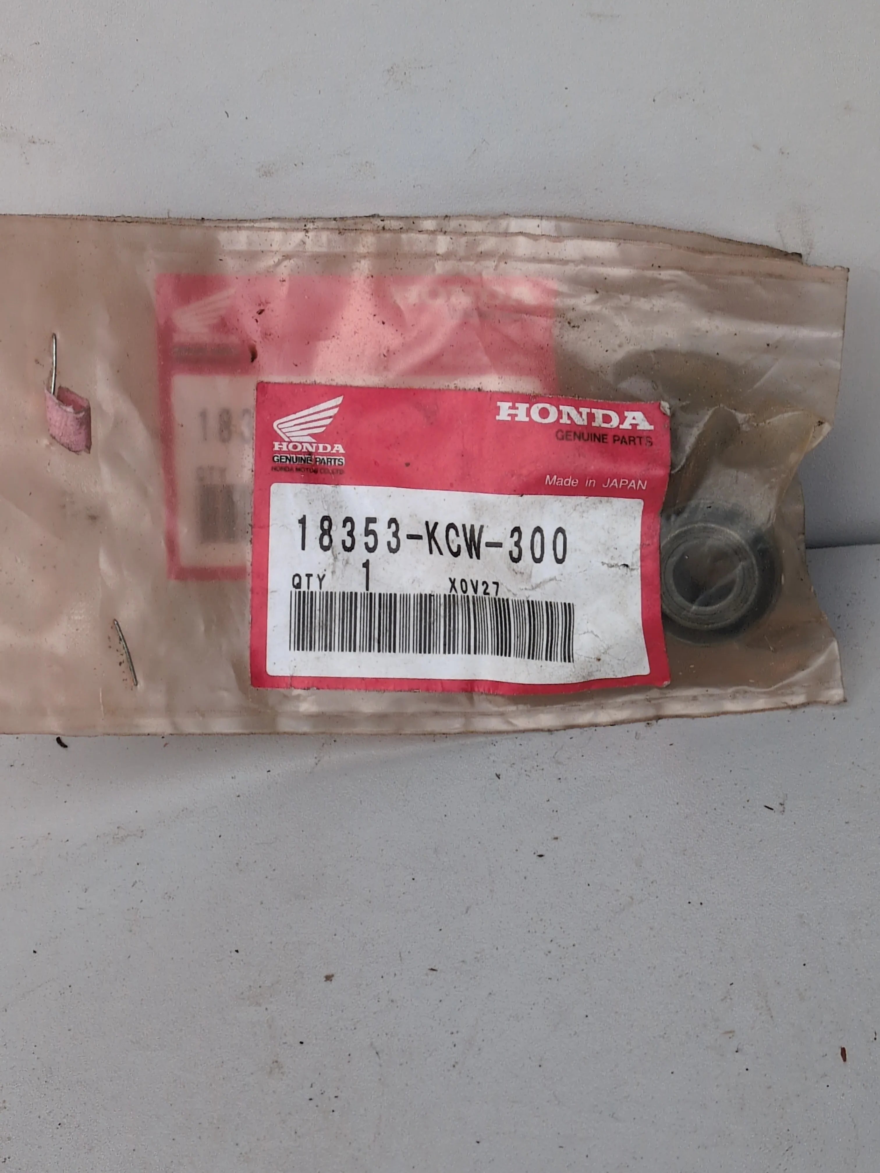 Honda Muffler Mount Rubber 18353-KW1-300 | Genuine OEM | NOS | Made in Japan