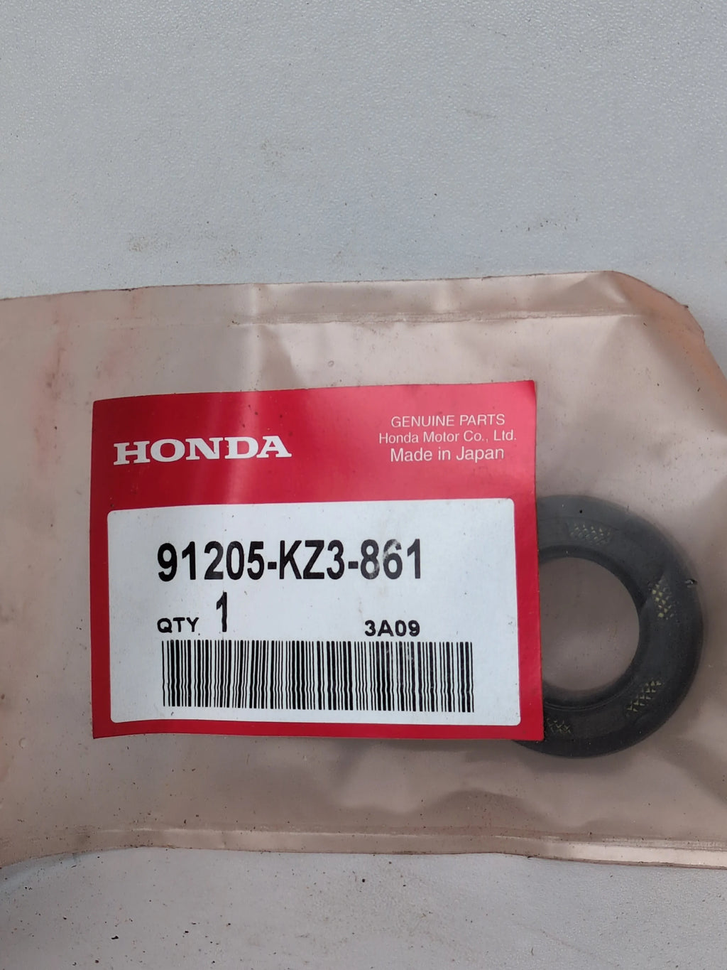 Honda Oil Seal 91205-KZ3-861 – Genuine OEM | NOS | Made in Japan