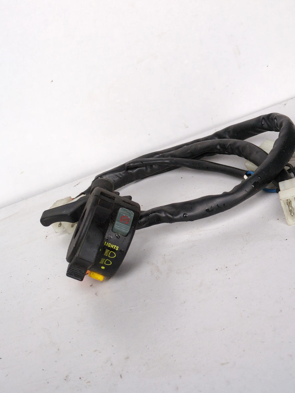 Genuine Honda OEM Left Handlebar Switch Assembly 35200-MT4-611 NOS part made in Japan by Kokusan Denki