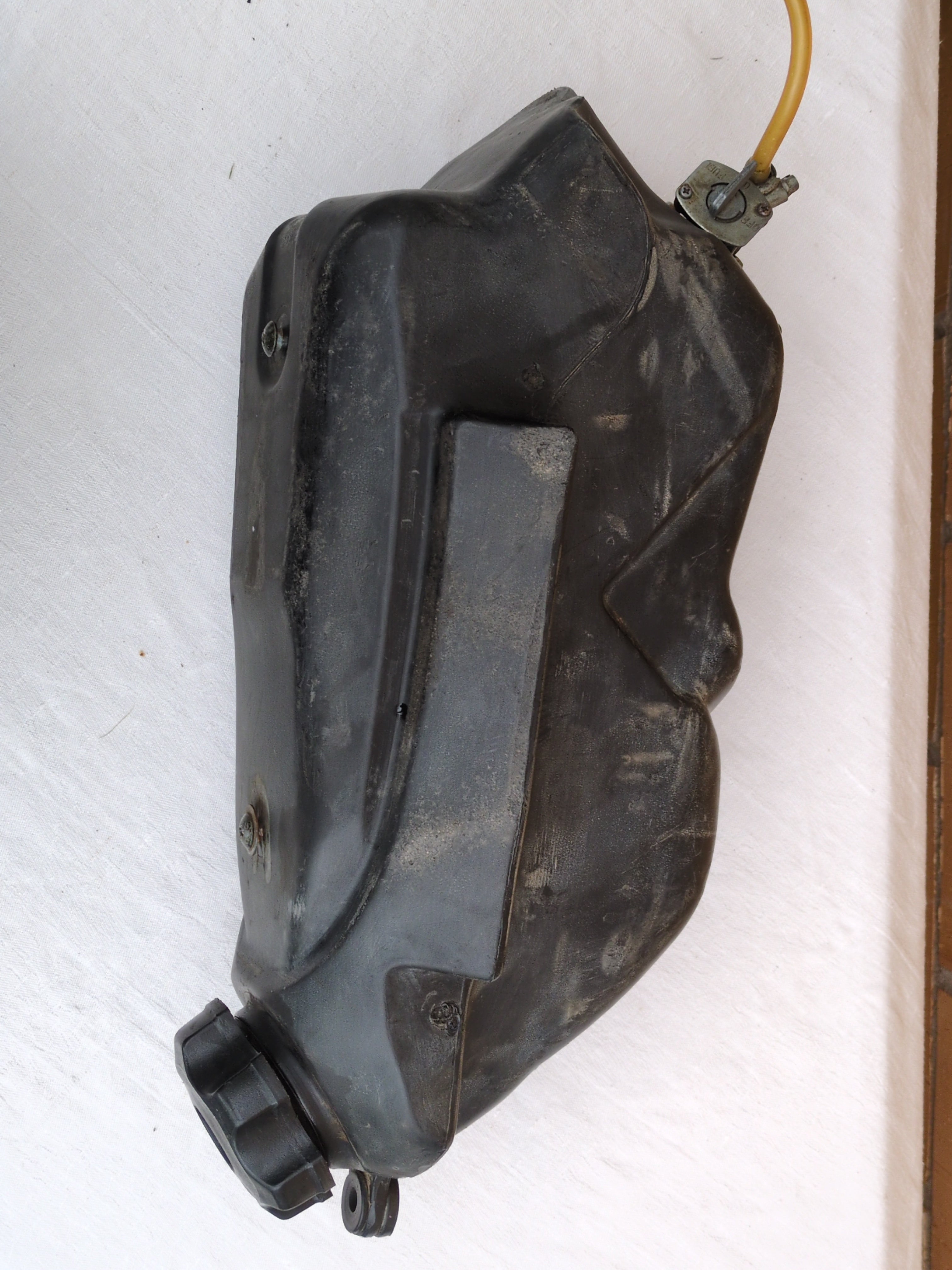 Kawasaki KX125 Fuel Tank – OEM 1994–1996